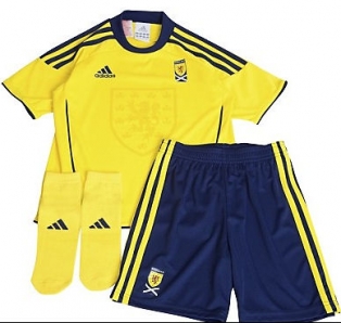 boys football kits